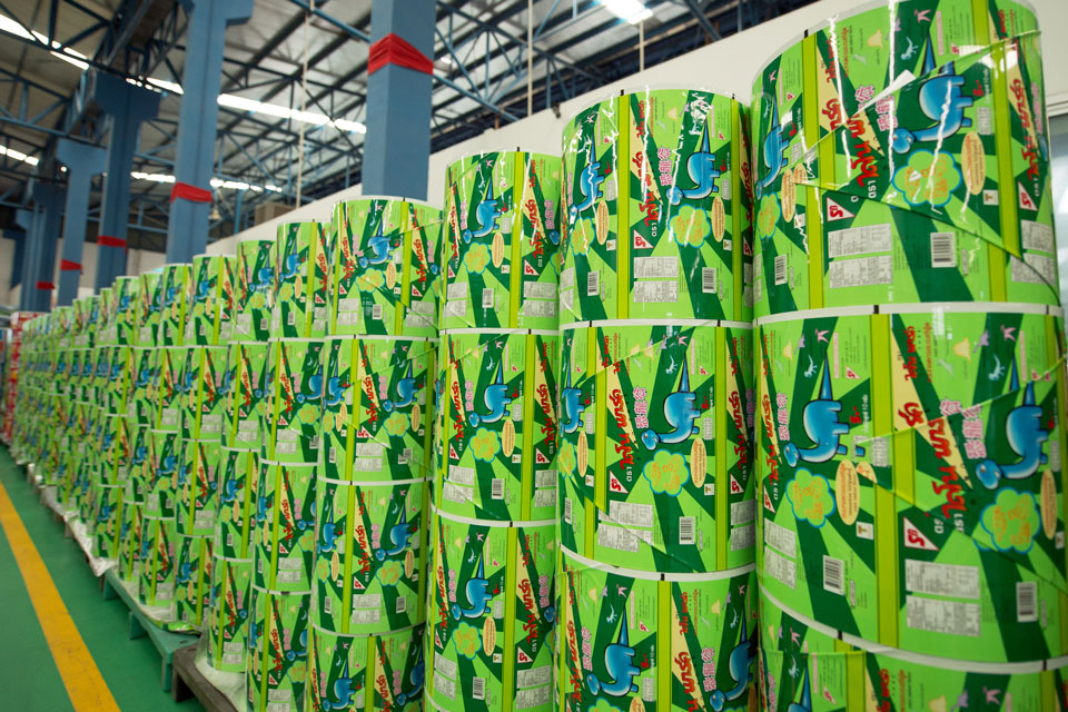 Roll Stock for Auto-Packing